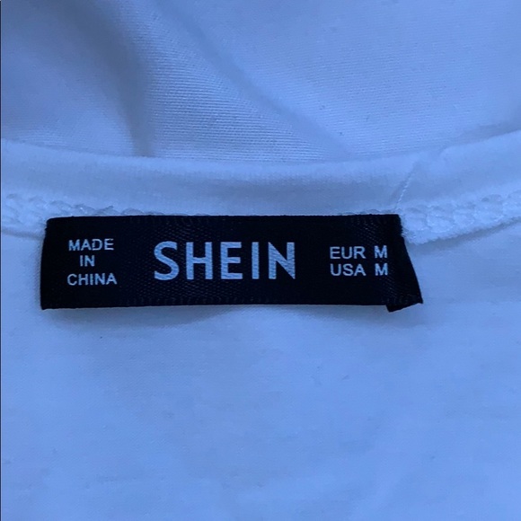 Shein tee shirt cropped - Picture 2 of 2